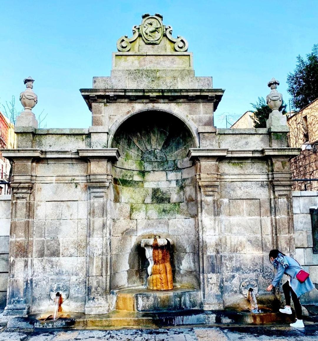 Calpurnia Abana Ourense Exterior foto