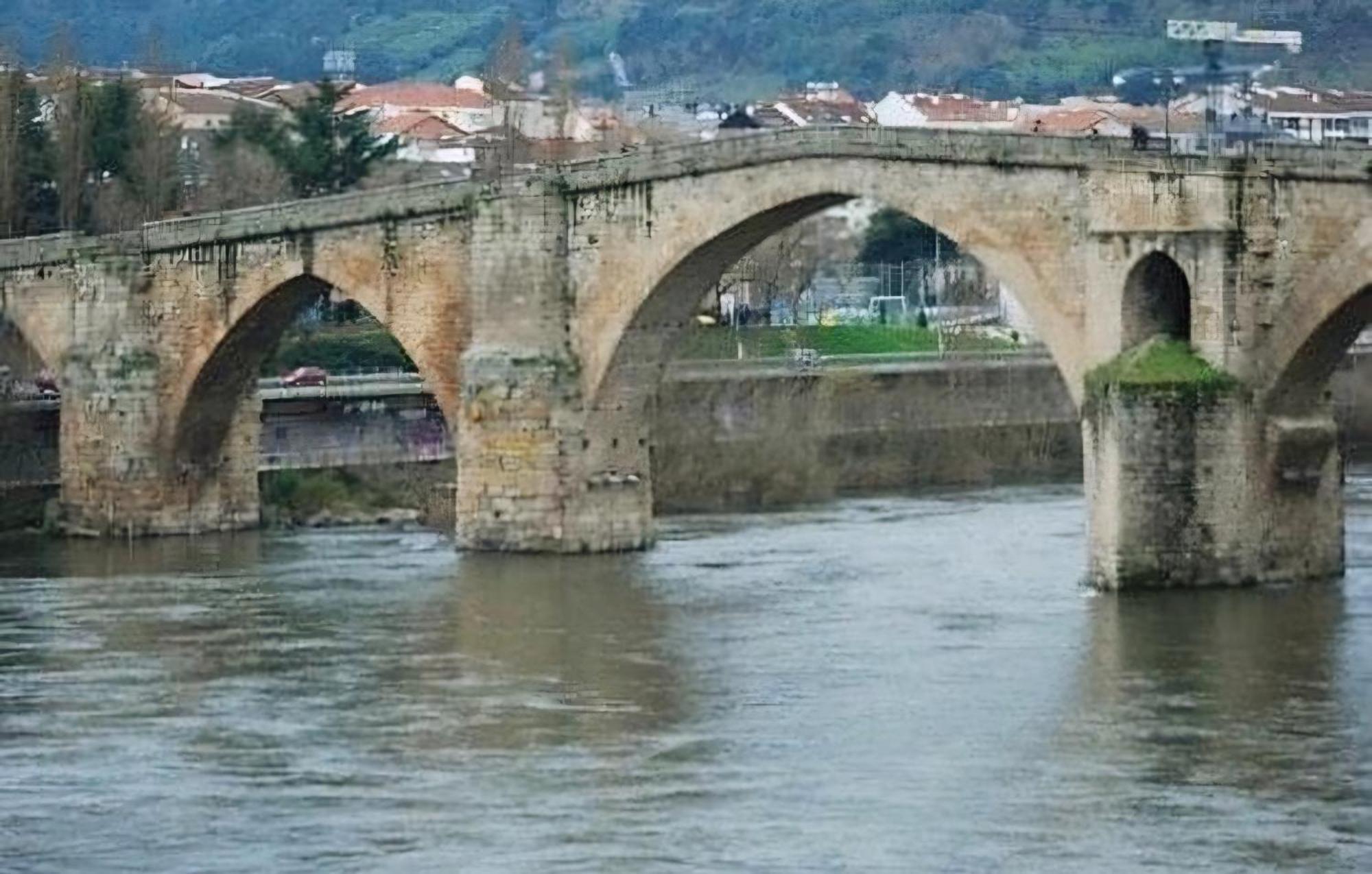 Calpurnia Abana Ourense Exterior foto